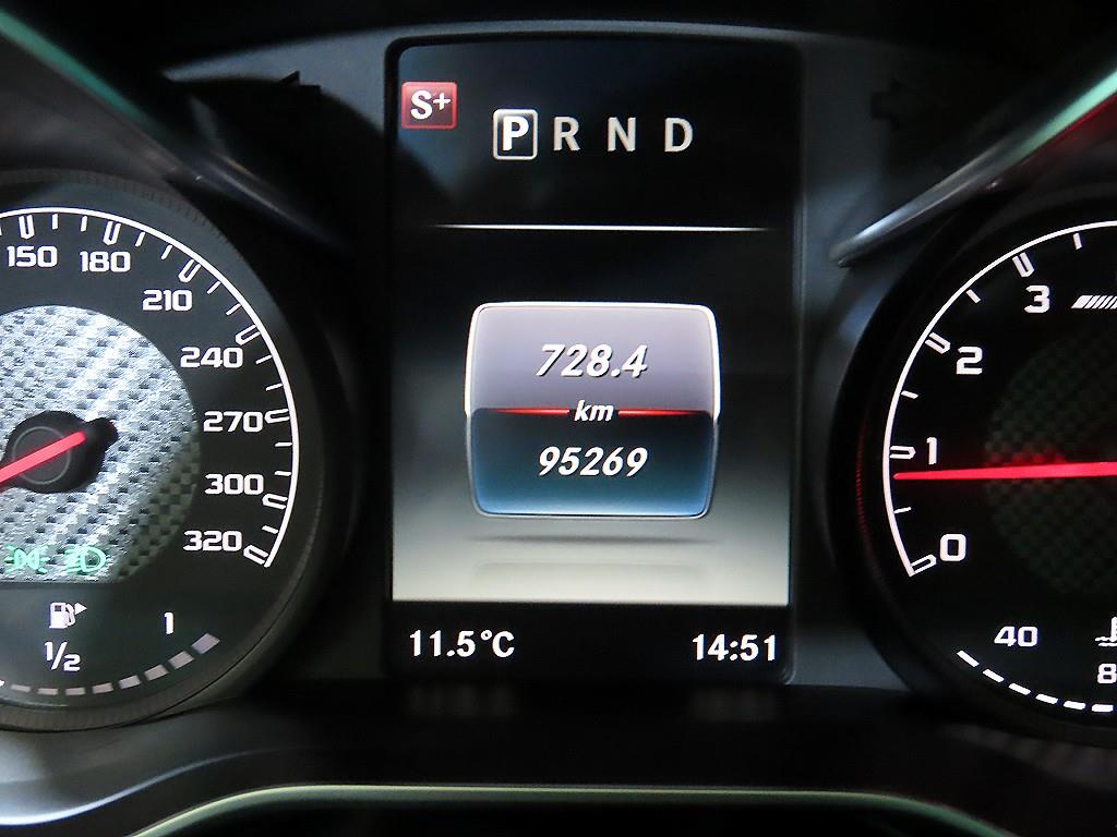 Mercedes Benz AMG GT - Vista 8