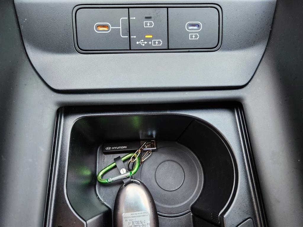 HYUNDAI Grandeur - Vista 11