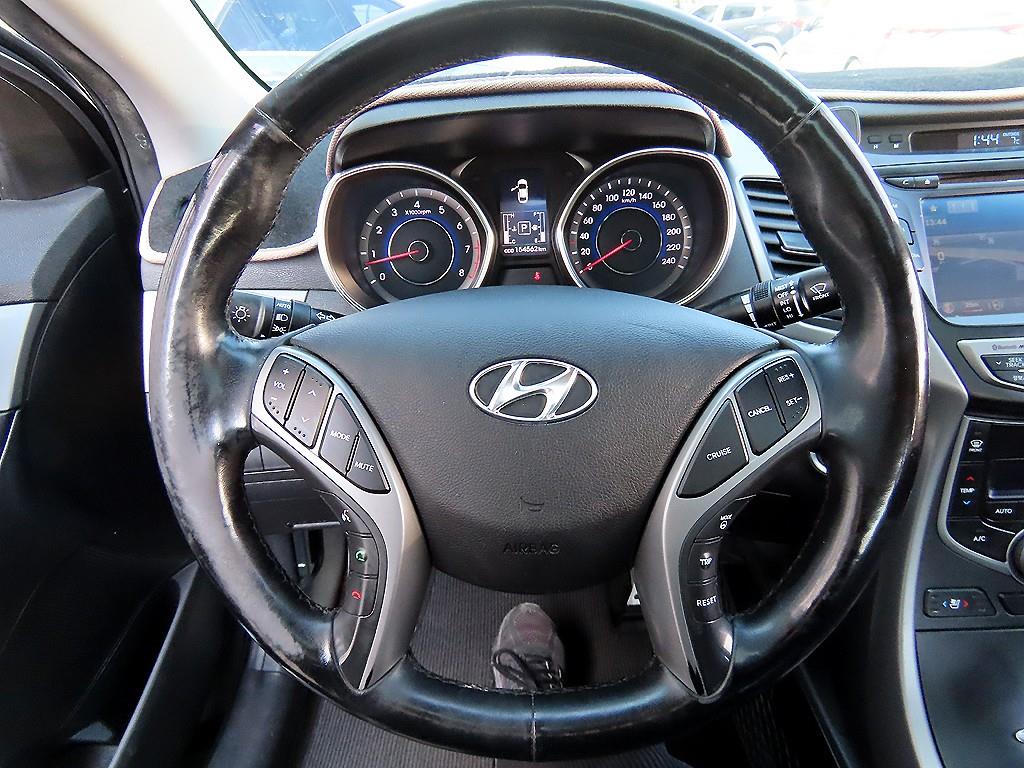 HYUNDAI Avante - Vista 8