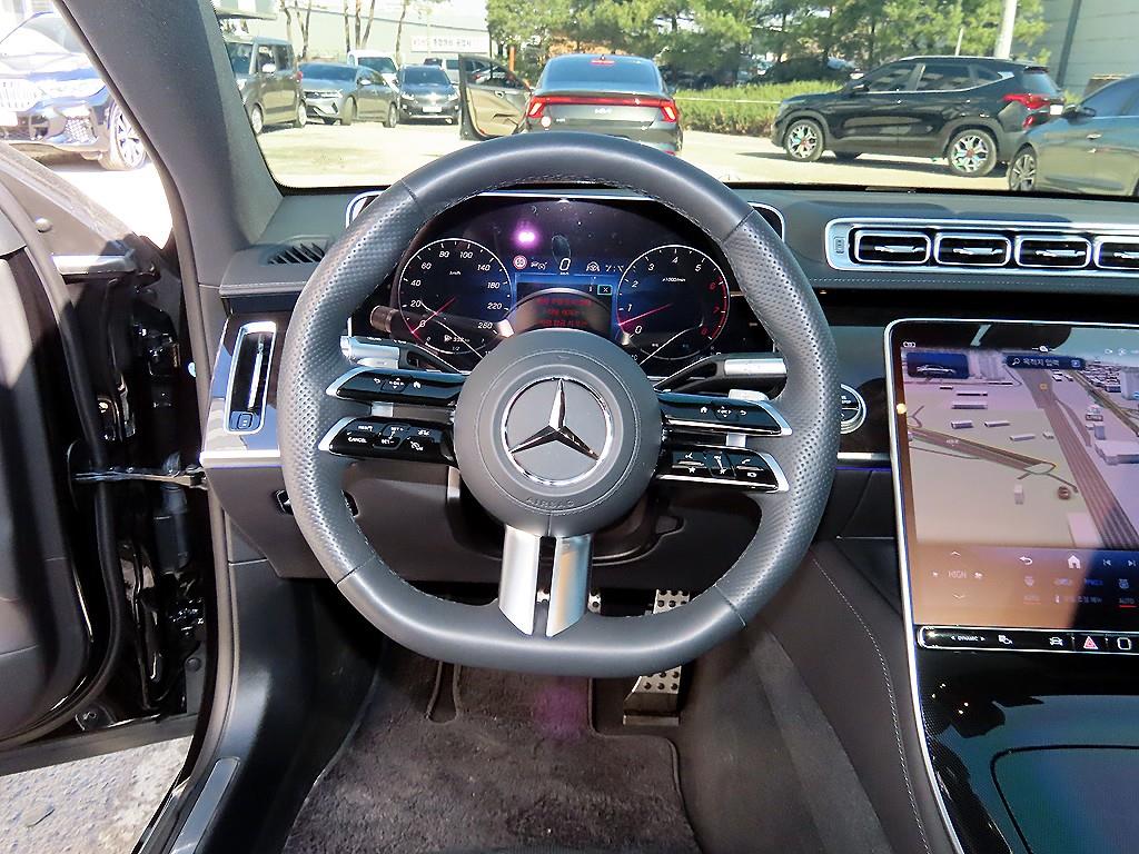 Mercedes Benz S Class - Vista 8