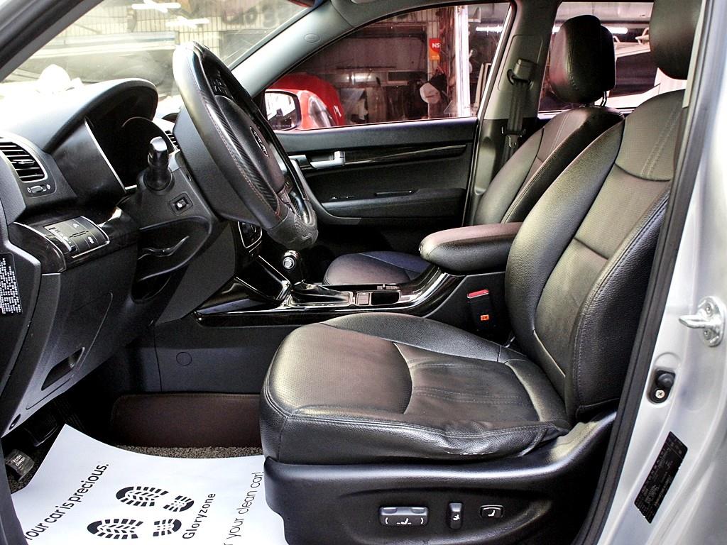 KIA Sorento - Vista 9