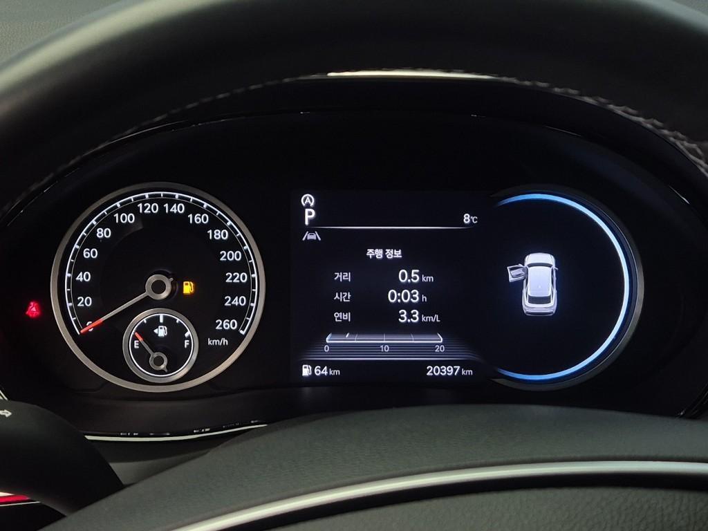 Genesis GV70 - Vista 6