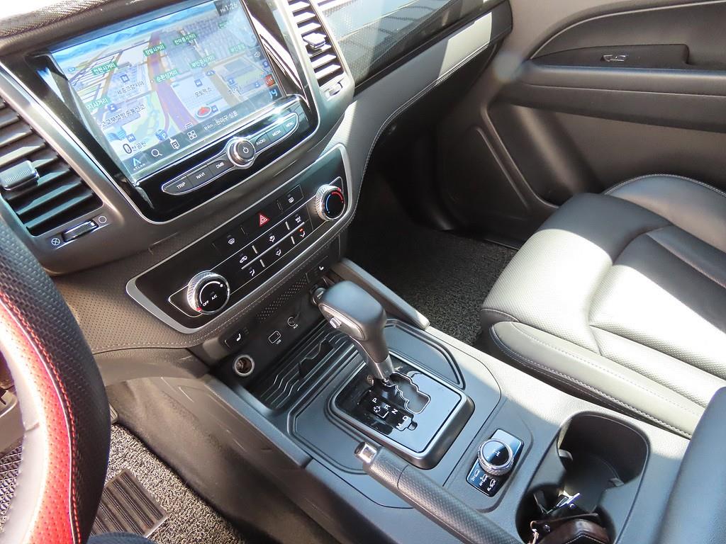 Ssangyong Rexton - Vista 10