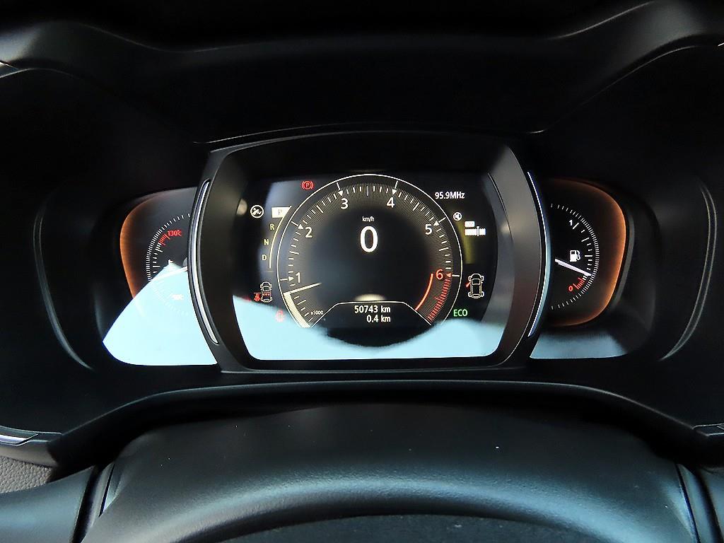 SAMSUNG QM6 - Vista 9