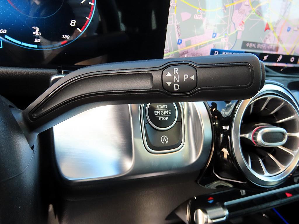 Mercedes Benz GLB Class - Vista 10