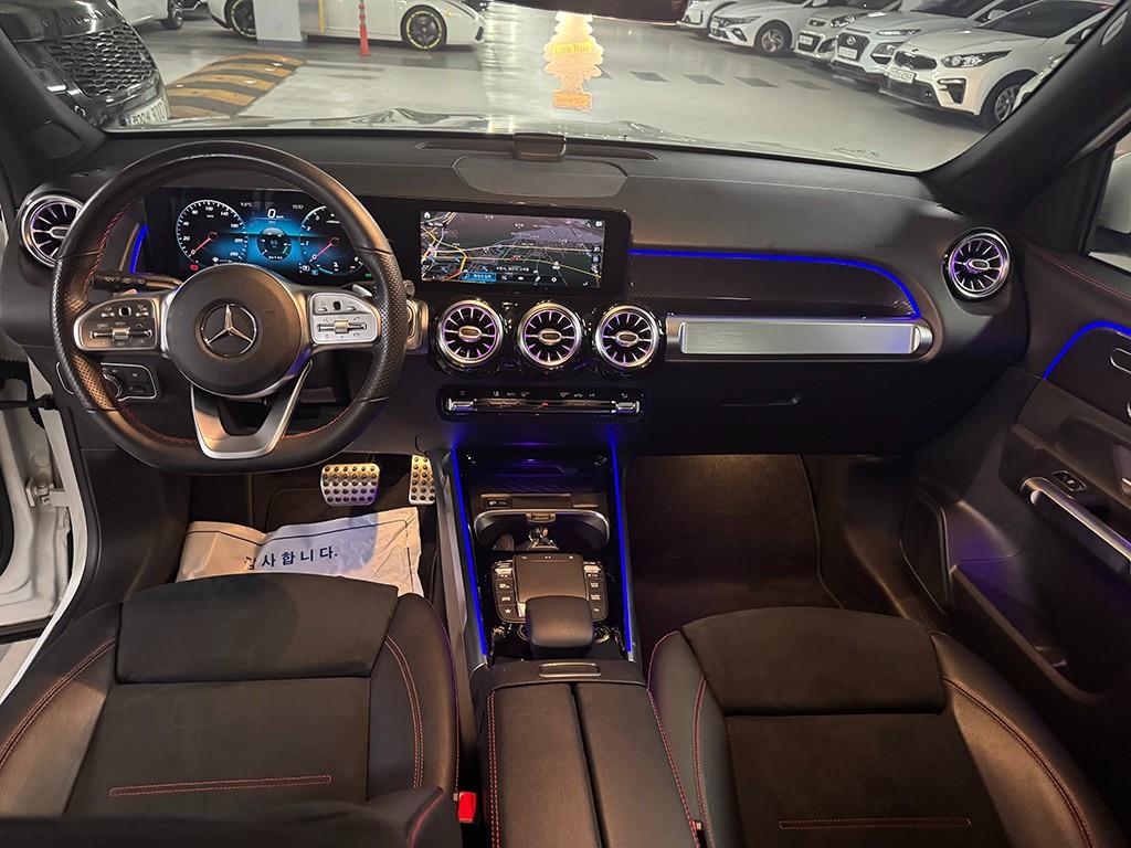 Mercedes Benz GLB Class - Vista 9