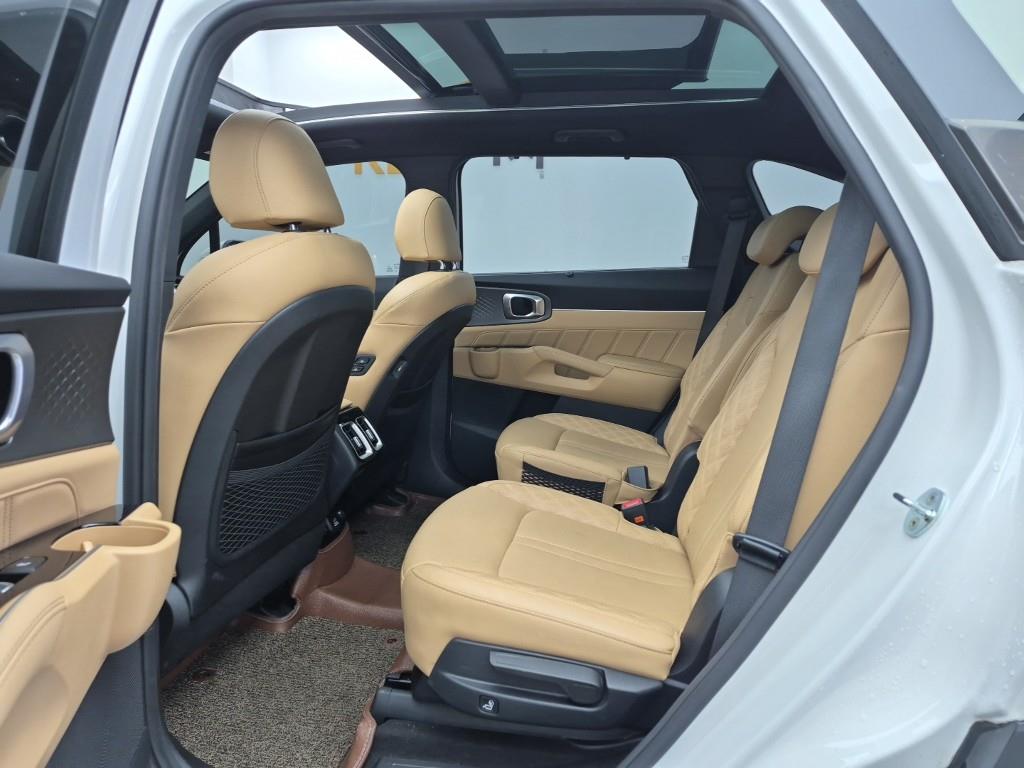 KIA Sorento - Vista 12