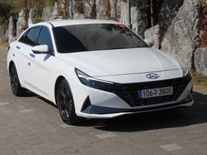 HYUNDAI Avante - Vista 4