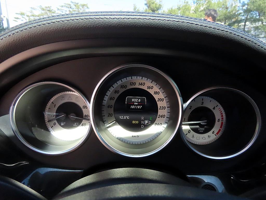 Mercedes Benz CLS Class - Vista 9