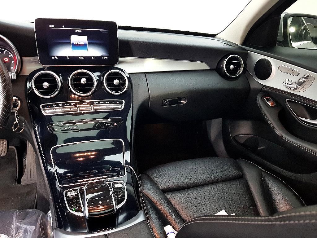 Mercedes Benz C Class - Vista 10