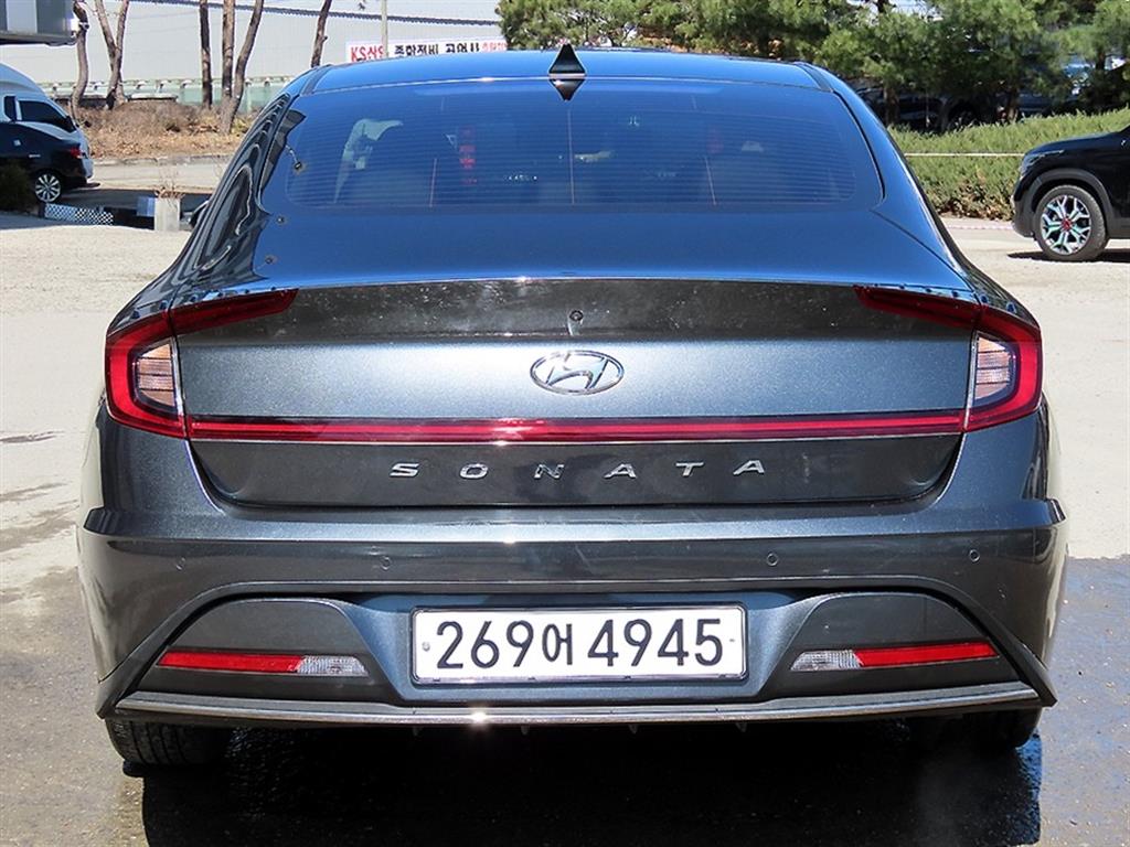 HYUNDAI Sonata - Vista 4