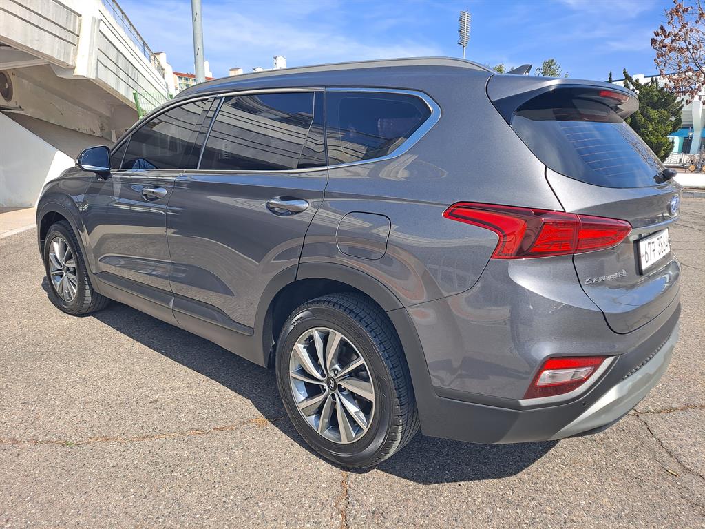 HYUNDAI Santa Fe - Vista 6
