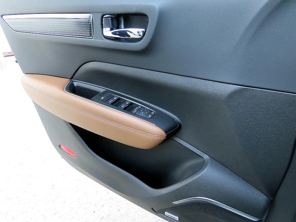 SAMSUNG QM6 - Vista 11