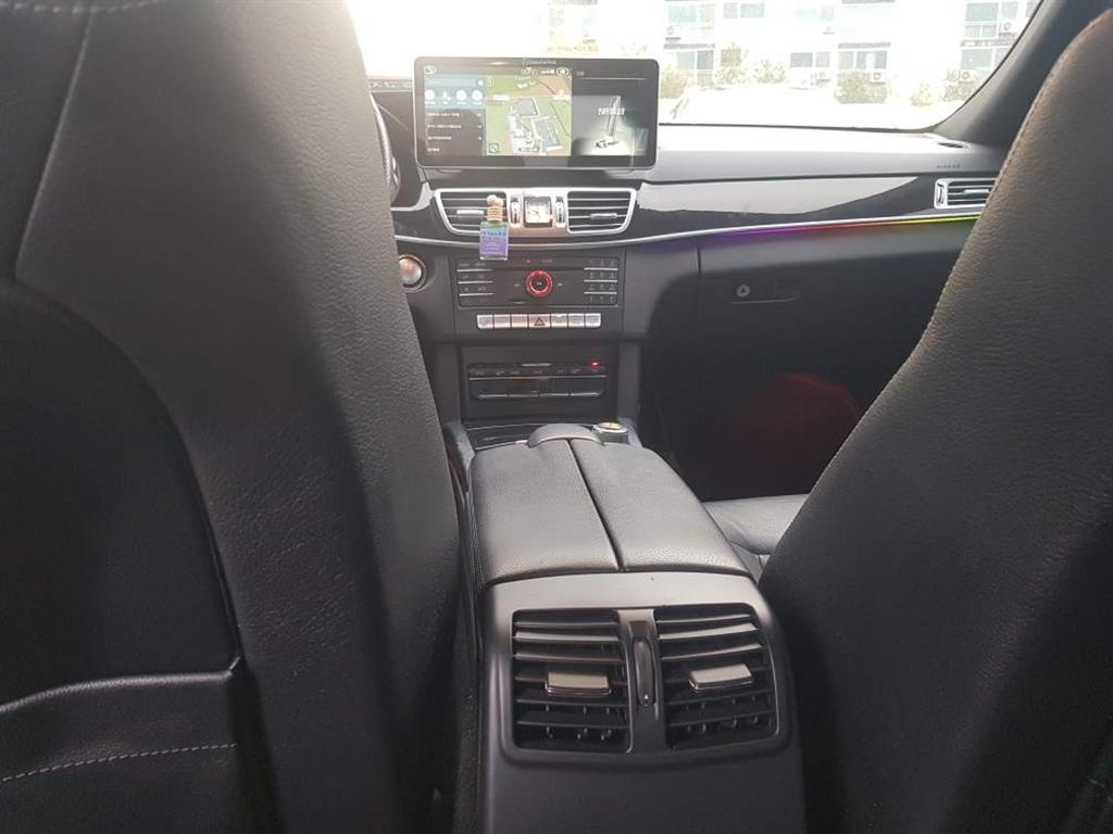 Mercedes Benz E class - Vista 11