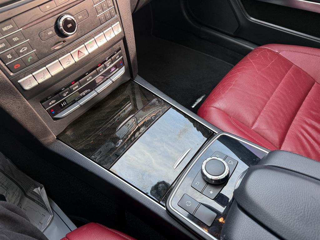 Mercedes Benz E class - Vista 12