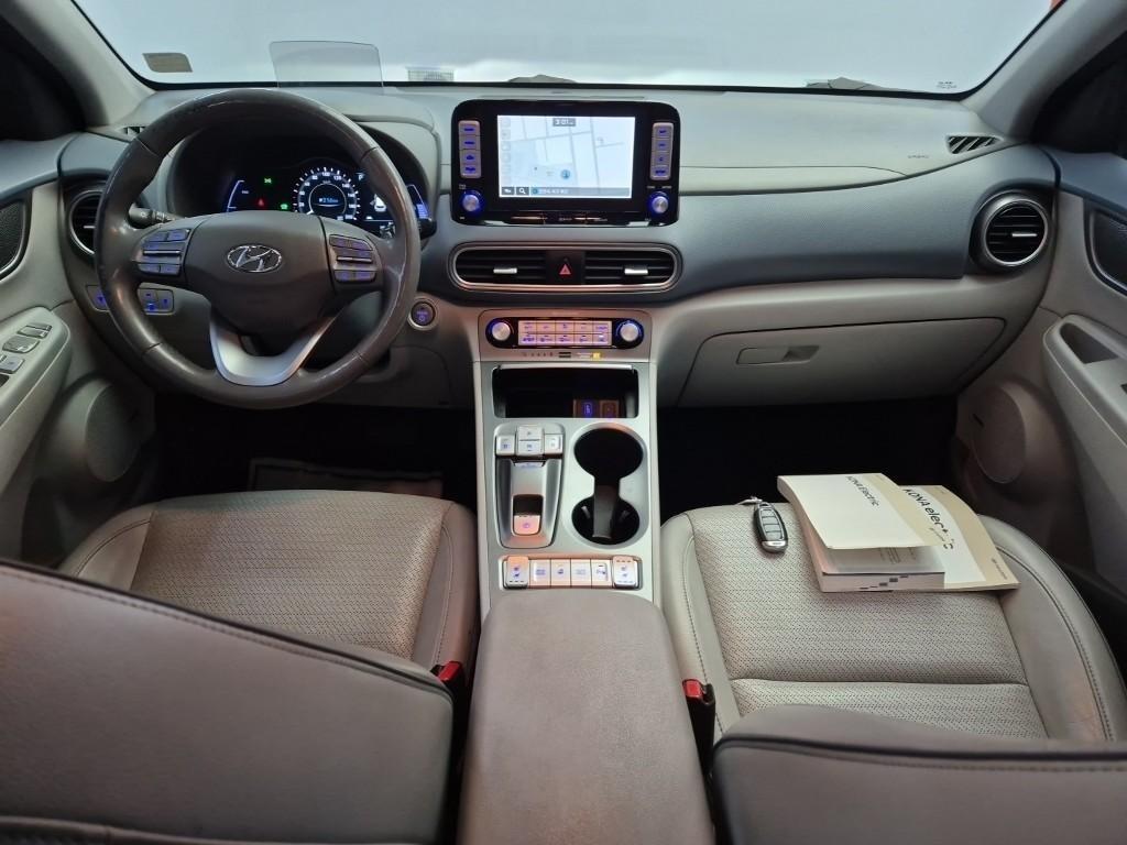 HYUNDAI Kona - Vista 7