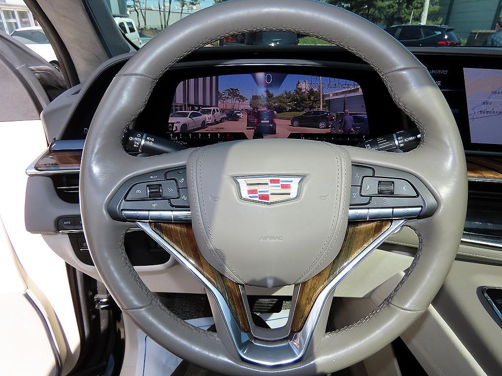 Cadillac Escalade - Vista 8