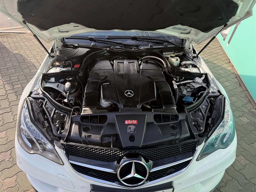 Mercedes Benz E class - Vista 5