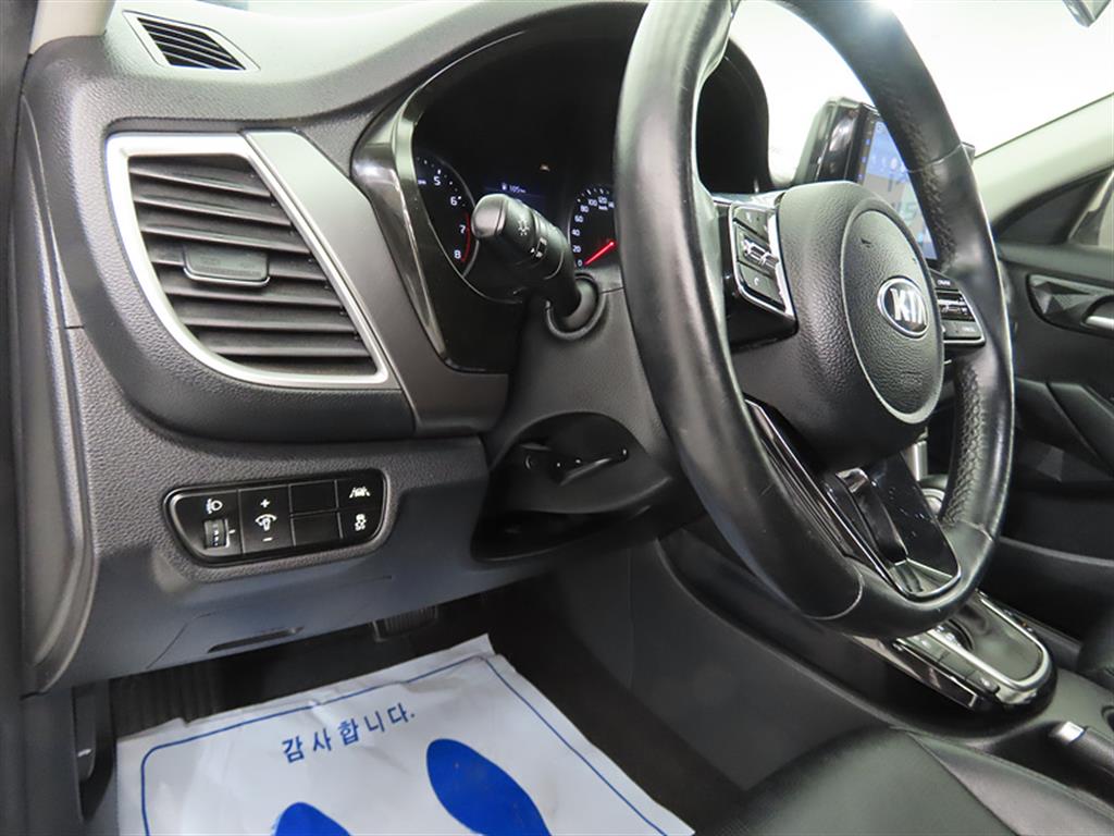 KIA Seltos 2022 Blanco - Importación desde Corea - HF Imports Iquique - Foto 13