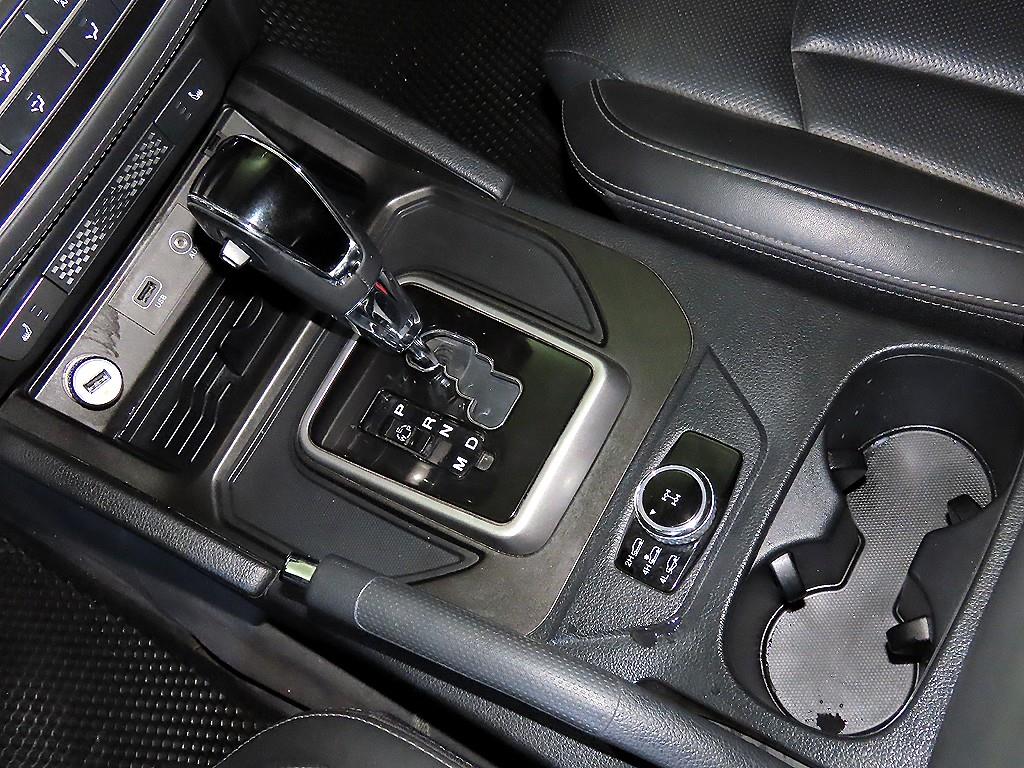 Ssangyong Rexton - Vista 12