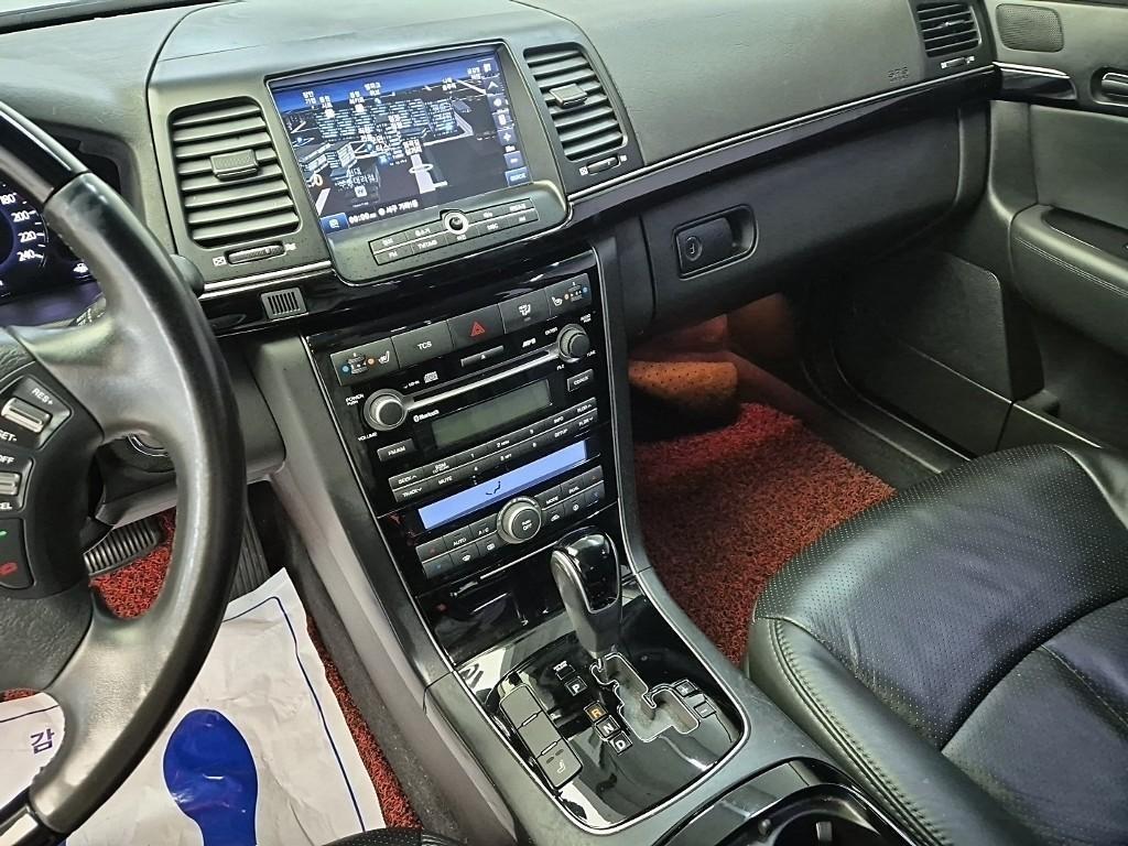 KIA Opirus - Vista 10