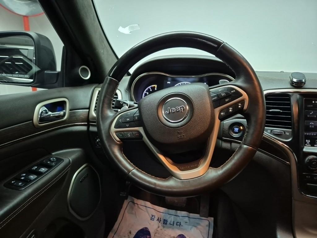 Jeep Cherokee - Vista 9