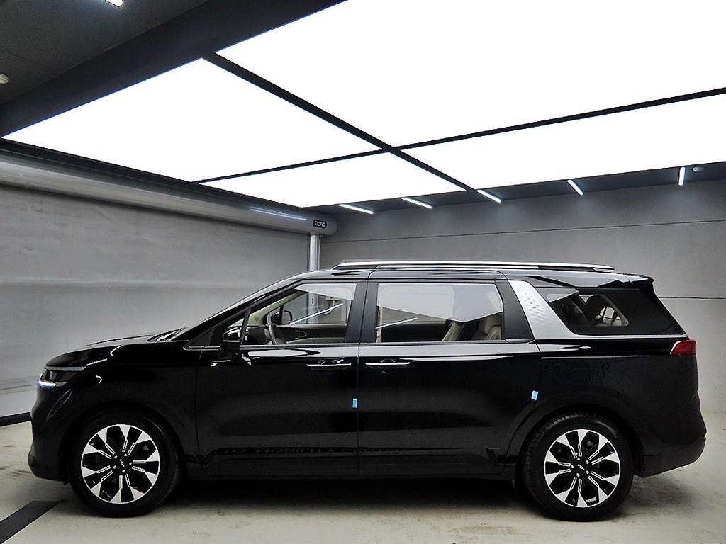 KIA Carnival - Vista 4