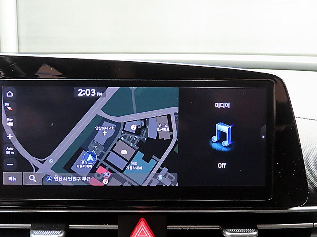 HYUNDAI Avante 2021 Blanco - Importación desde Corea - HF Imports Iquique - Foto 16