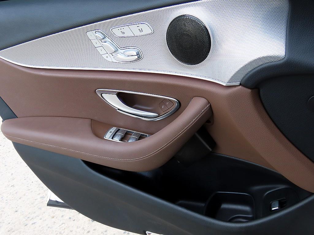 Mercedes Benz E class - Vista 11