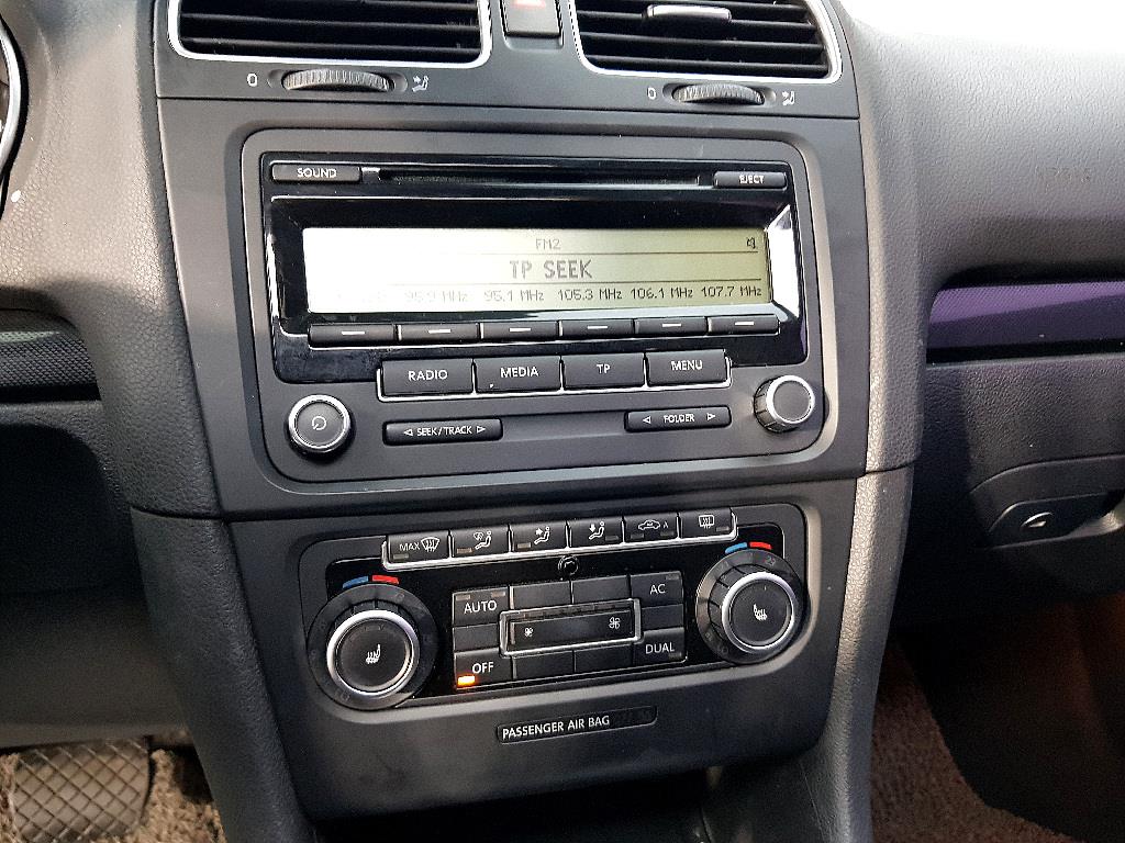 Volkswagen Golf - Vista 12