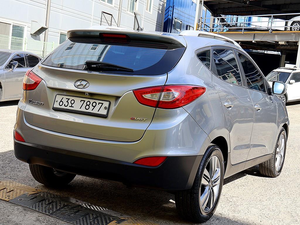 HYUNDAI Tucson - Vista 7