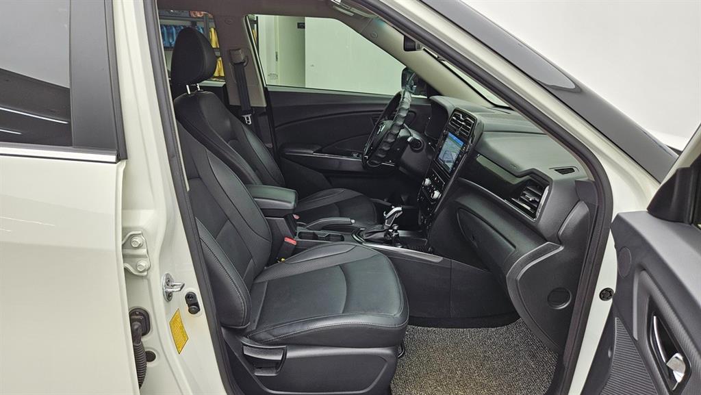 Ssangyong Tivoli - Vista 7