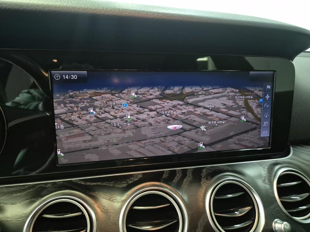 Mercedes Benz E class 2017 Negro - Importación desde Corea - HF Imports Iquique - Foto 13