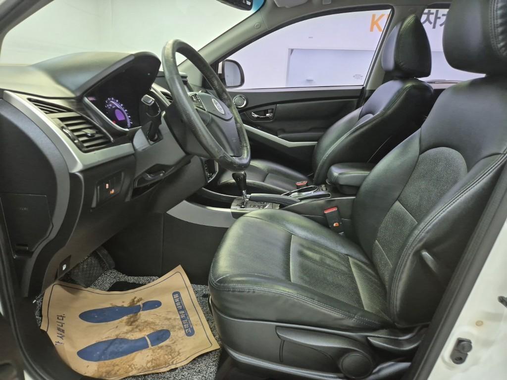 Ssangyong Korando - Vista 11