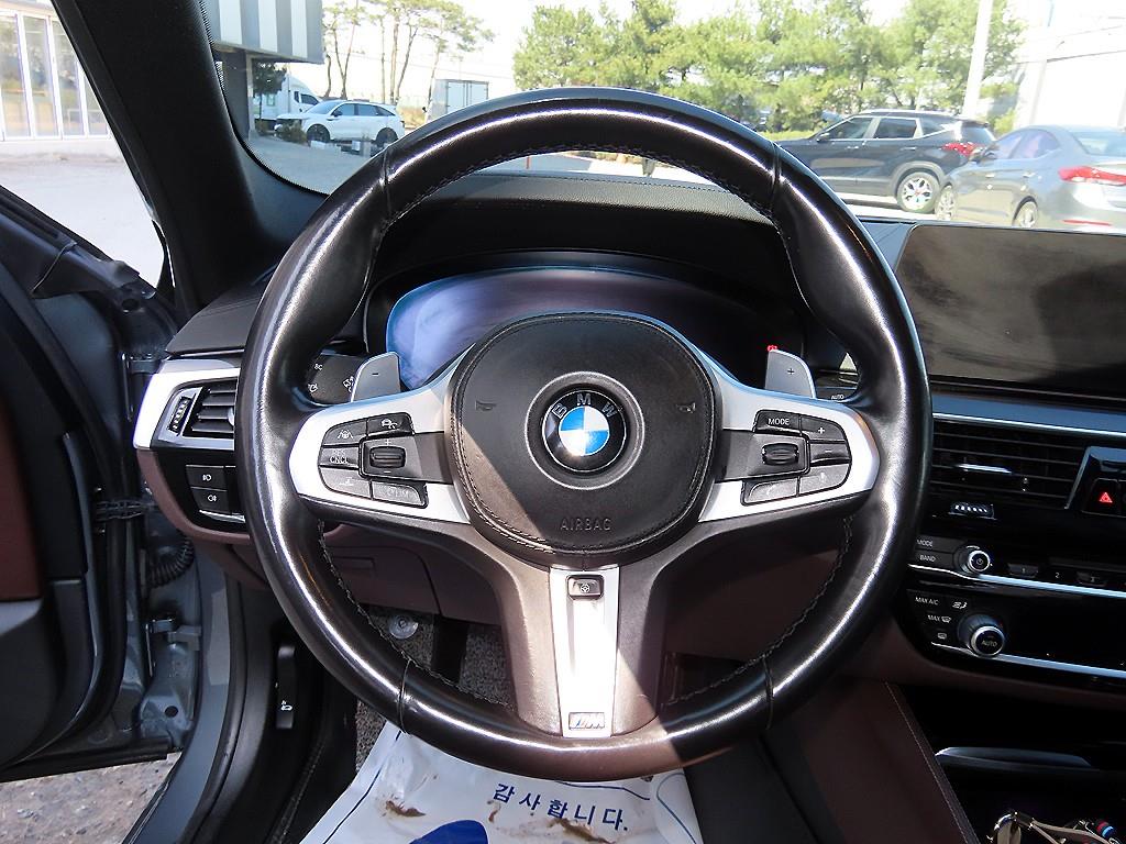 BMW 5 Series - Vista 8