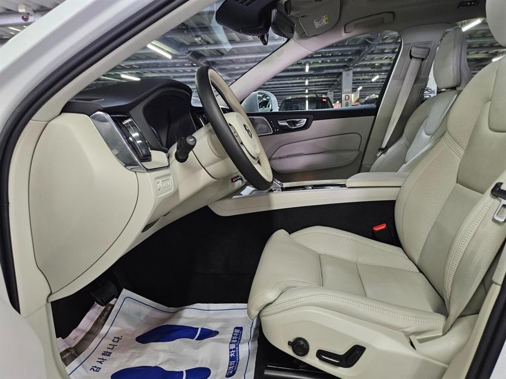 Volvo XC60 2021 Blanco - Importación desde Corea - HF Imports Iquique - Foto 14