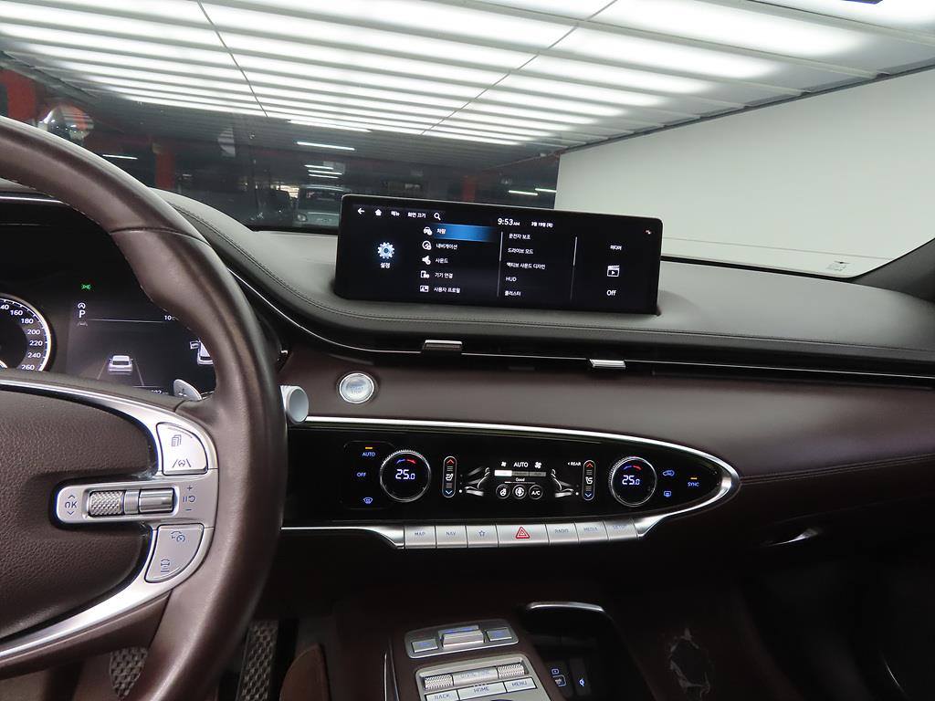 Genesis GV70 - Vista 10