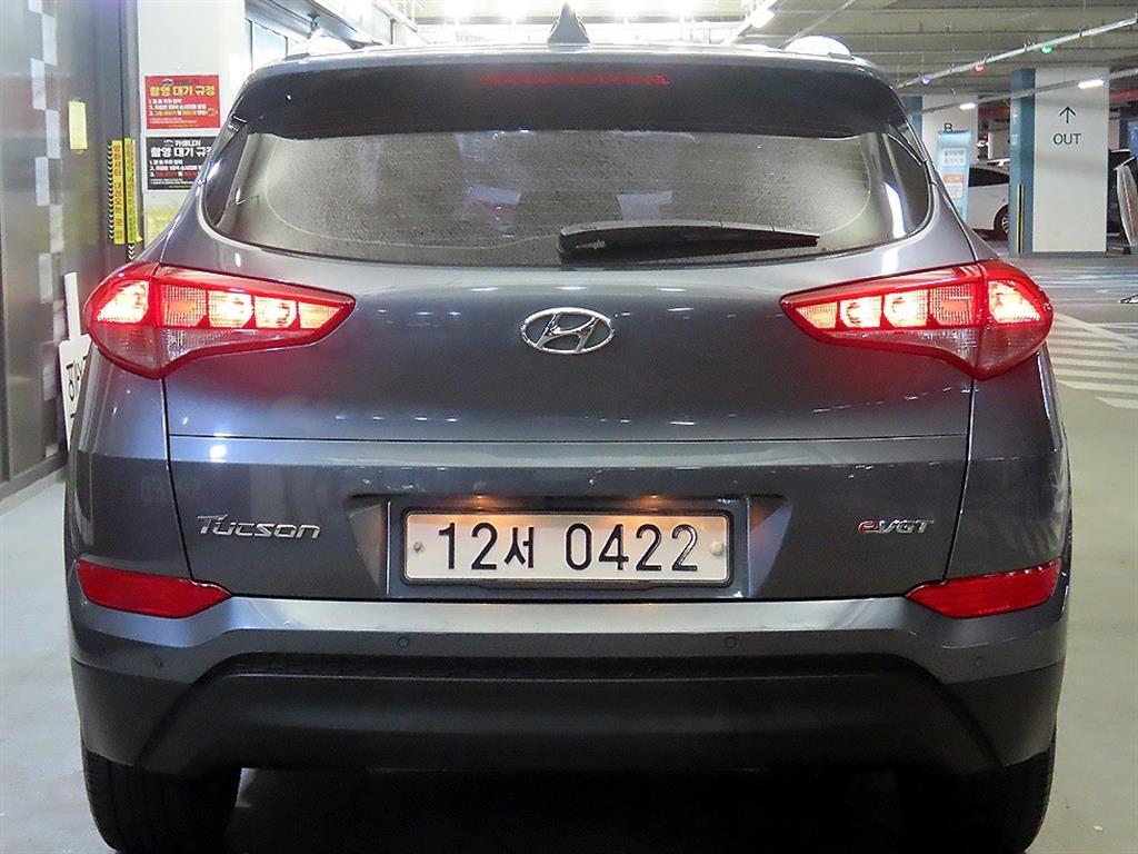 HYUNDAI Tucson - Vista 5