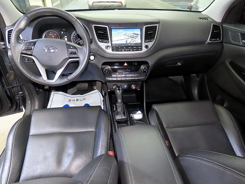 HYUNDAI Tucson - Vista 10