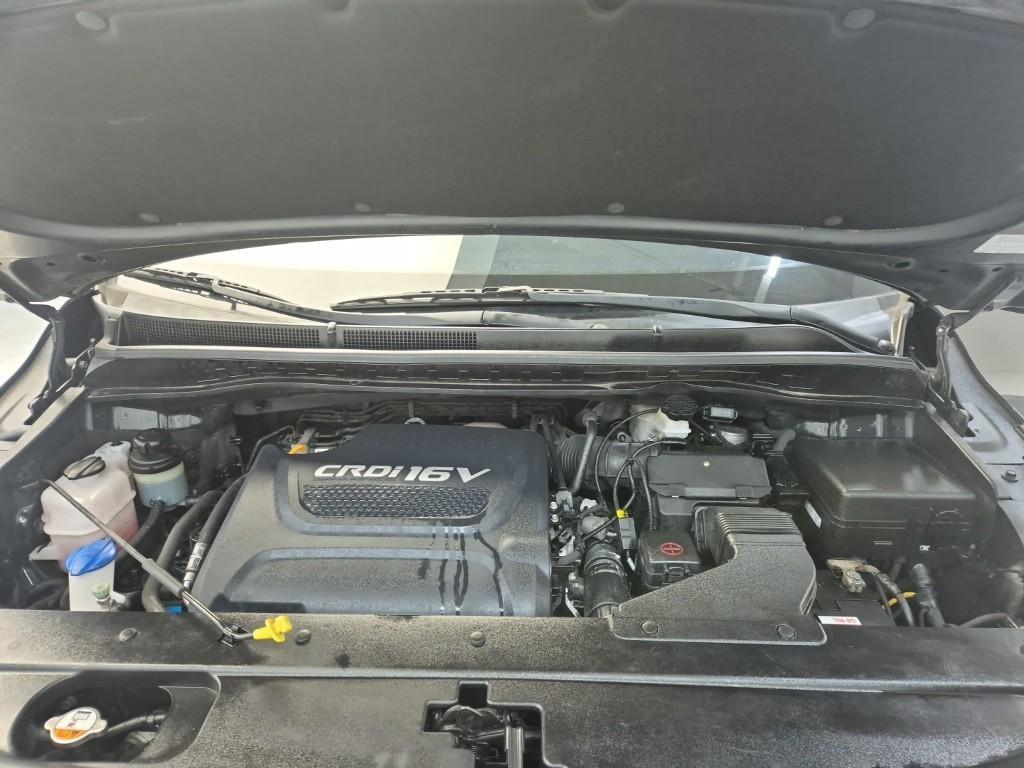 KIA Carnival - Vista 5