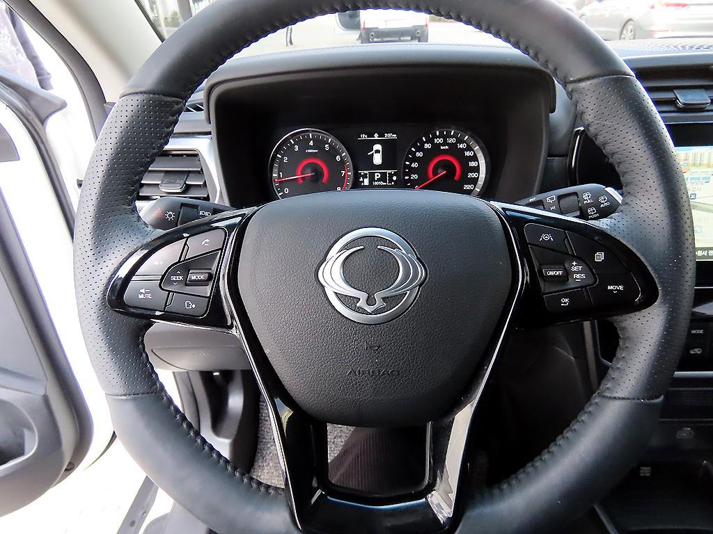 Ssangyong Tivoli - Vista 8