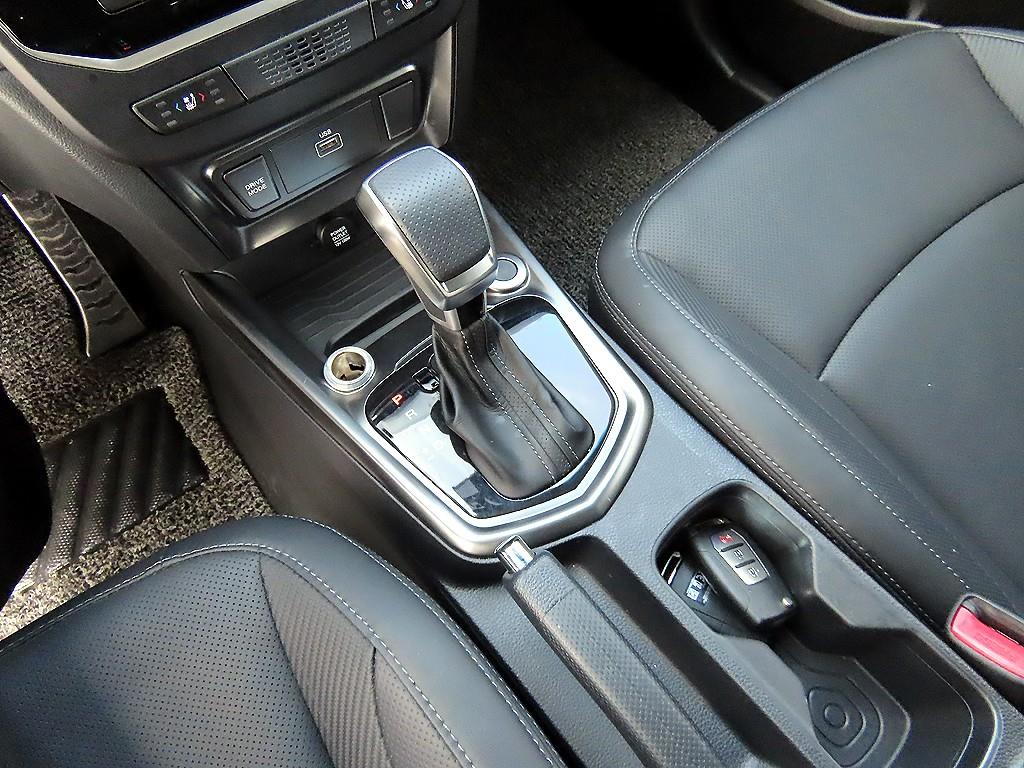 Ssangyong Tivoli - Vista 10