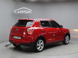 Ssangyong Tivoli - Vista 8