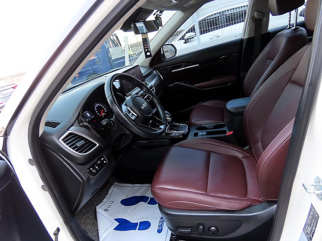 KIA Seltos - Vista 5