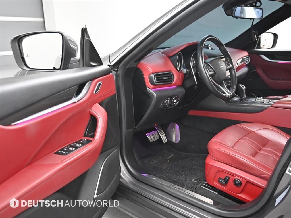 Maserati Levante - Vista 11