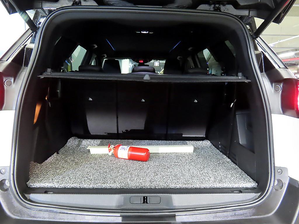 Peugeot 5008 2022 Blanco - Importación desde Corea - HF Imports Iquique - Foto 17