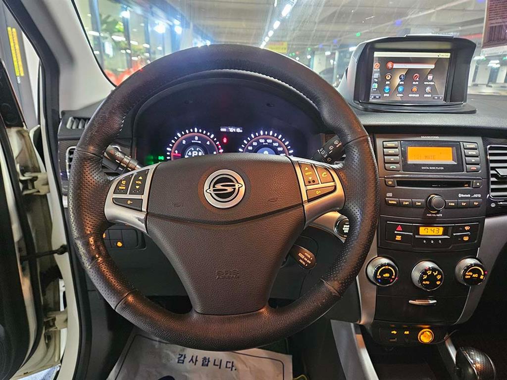 Ssangyong Korando - Vista 11