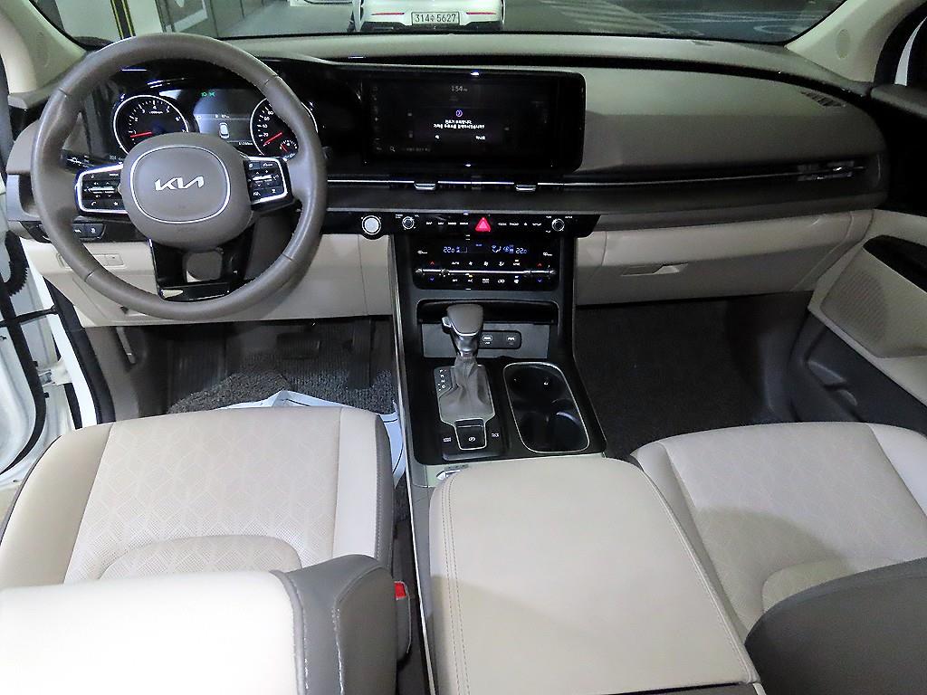 KIA Carnival - Vista 10