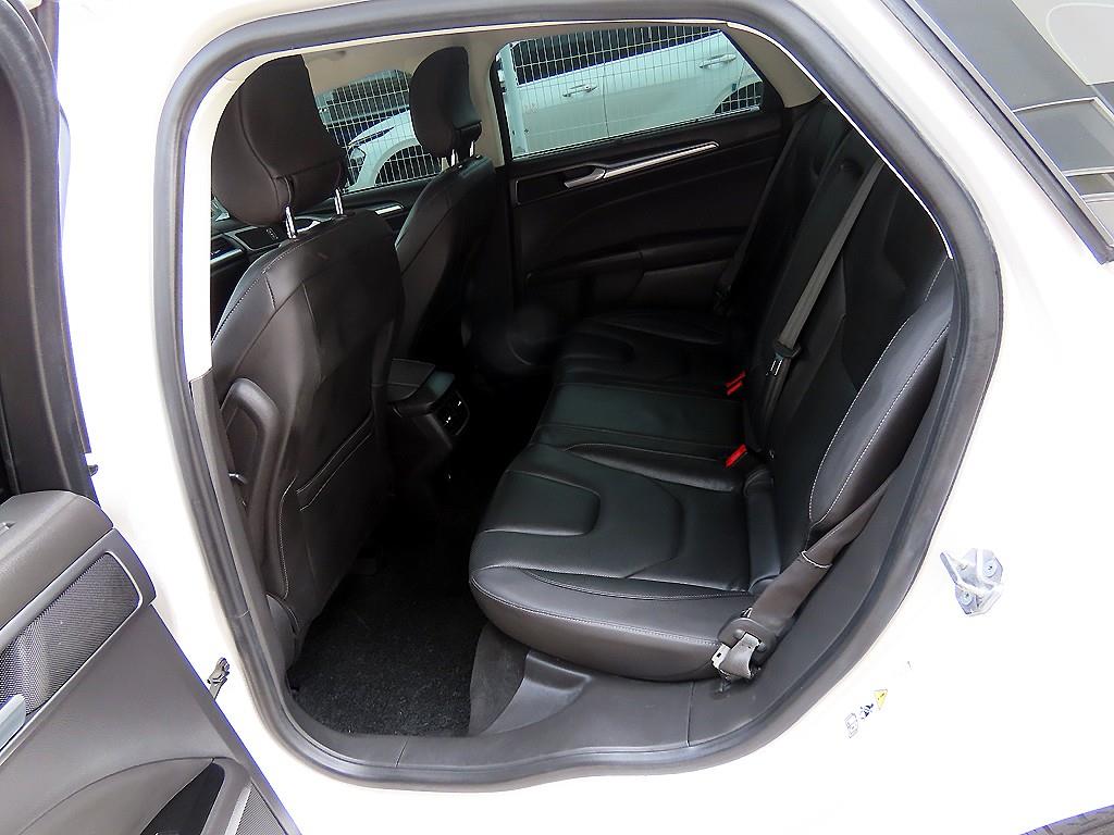 Ford Mondeo - Vista 6