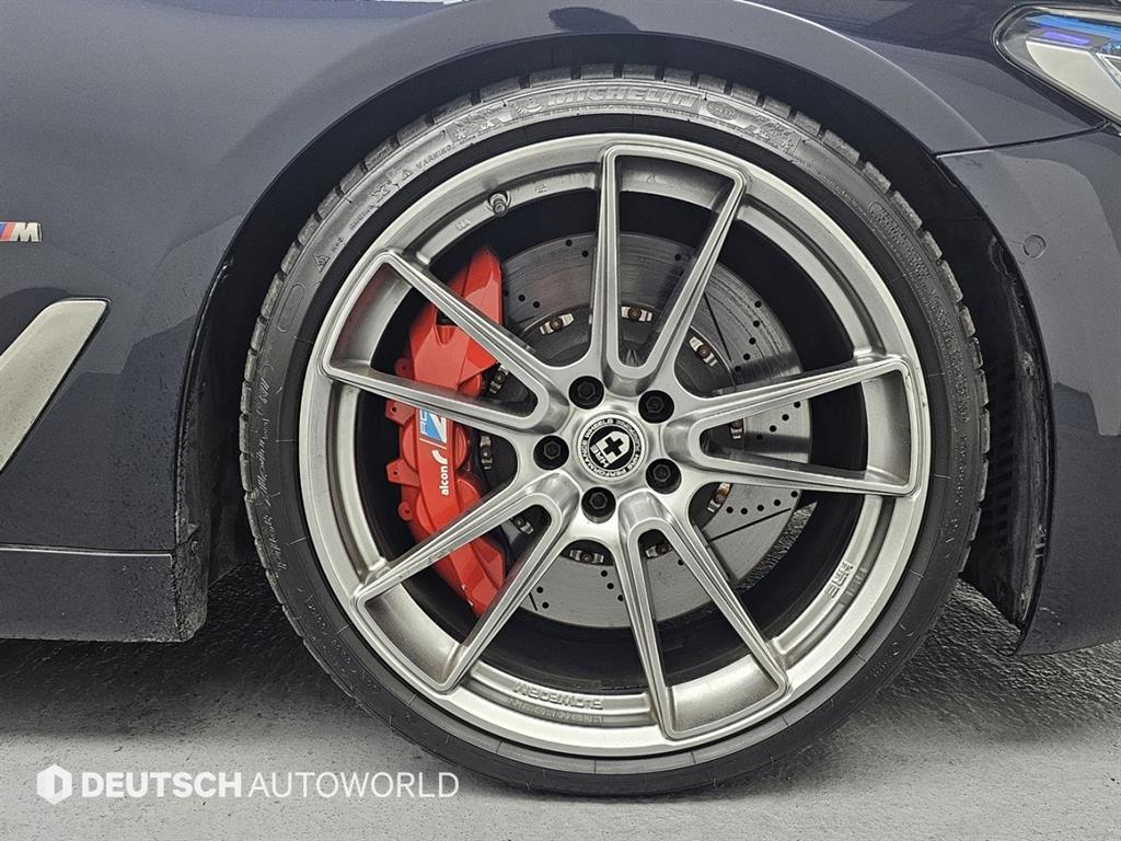 BMW 5 Series - Vista 5